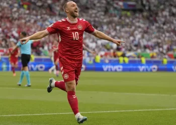 Christian Eriksen Pingsan di Laga Denmark vs Ukraina, Duel Dihentikan