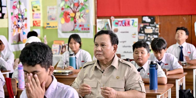 Siang Temani Prabowo Makan, Malamnya Dadan Dipecat dari Kepala BGN