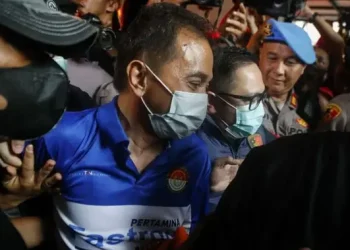 Roy Suryo dan Dokter Tifa Ditempatkan di Rumah Sakit Polri
