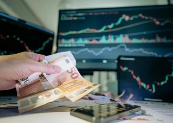 Pembantu Ini Berani Kuras Tabungan untuk Beli Saham, Inilah Nasibnya