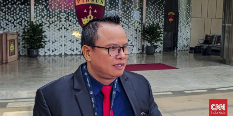 Satgas PKH Diminta Menetapkan Status Hukum 15 Kontainer yang Ditahan di Batam