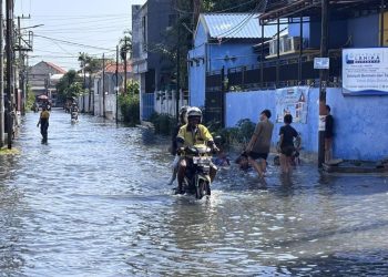 Walkot Surabaya Minta Maaf Akibat Banjir Selama Dua Hari Berturut-turut