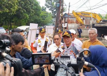 Perbaikan Jalan Lenteng Agung Menuju Depok Ditutup Sementara