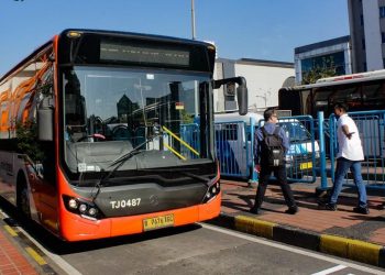 Beban Subsidi Tinggi, Pramono Siap Sesuaikan Tarif Transjakarta dan Jabodetabek