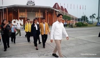 Momen Kunjungan Kerja Gibran Bersama Mahasiswa ke NTT Gorontalo dan Papua