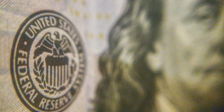 Pangkas Suku Bunga oleh The Fed Berpotensi Naikkan Harga Emas