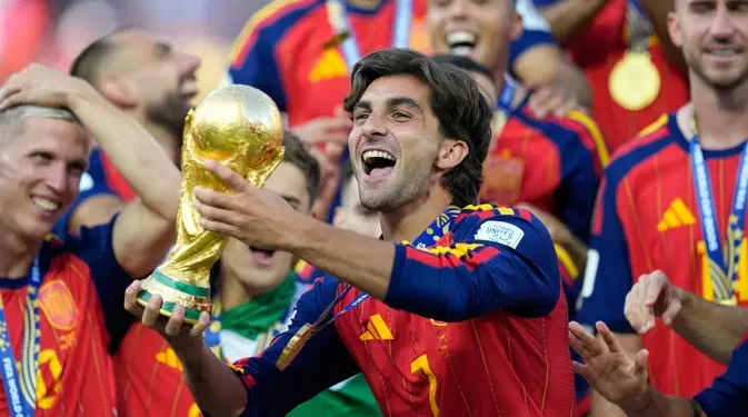 Barcelona Tegaskan Sikap di Tengah Rumor Transfer Ferran Torres