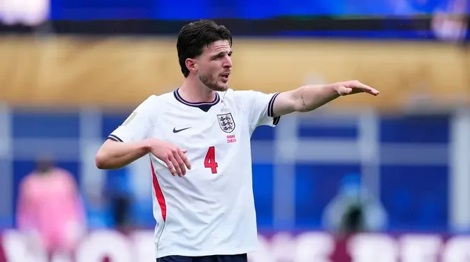Declan Rice Terbaring di Tempat Tidur Selama 3 Hari