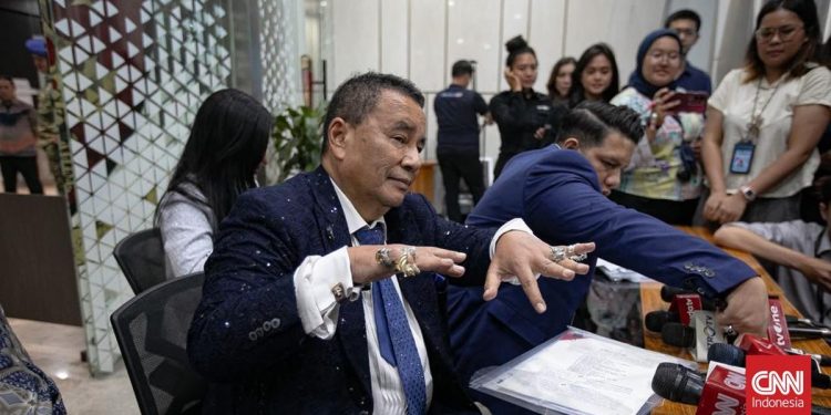 Forum Pemred Kritik Cara Respon Wartawan Hotman: Sangat Tidak Profesional