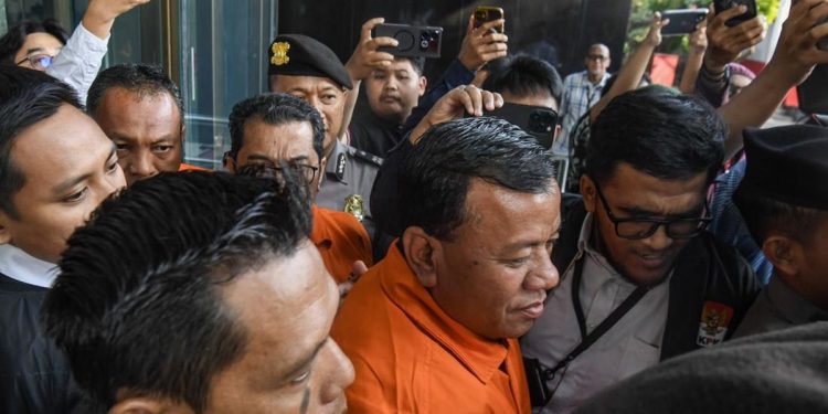 KPK Selidiki Aliran Dana Dalam Kasus Pelepasan Hutan Bupati Kuansing