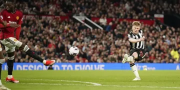 Lewis Hall Tinggalkan Newcastle, Akan Bergabung dengan Manchester United?