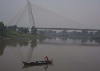 Pekanbaru Dihiasi Kabut Asap, Kualitas Udara Dalam Keadaan Tidak Sehat