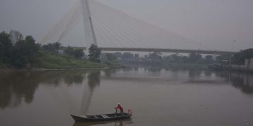 Pekanbaru Dihiasi Kabut Asap, Kualitas Udara Dalam Keadaan Tidak Sehat