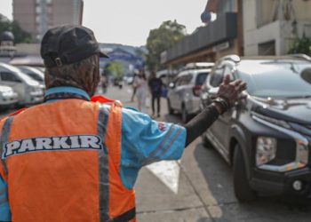 Aktivitas Parkir di Tengah Permasalahan Tarif Terbaru