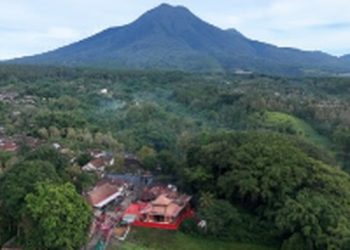 Pengusaha Sukses Berkat Rajin Mengunjungi Gunung Kawi dan Mencapai Status Konglomerat