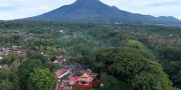 Pengusaha Sukses Berkat Rajin Mengunjungi Gunung Kawi dan Mencapai Status Konglomerat