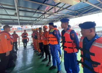 Update Terbaru Operasi SAR Kapal Mutiara Sentosa yang Terbakar di Laut