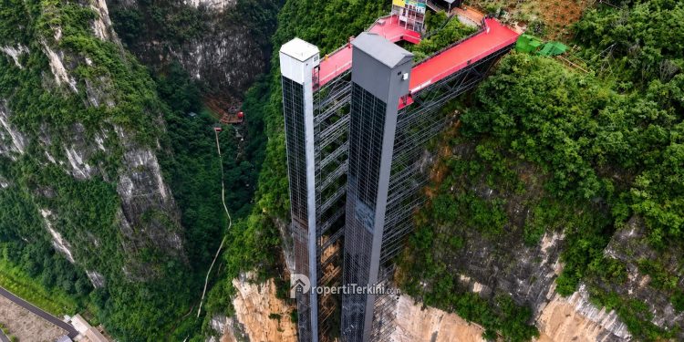Dulu Bertaruh Nyawa di Tebing, Sky School Bus Yunnan Kini Antar Anak dalam 30 Menit