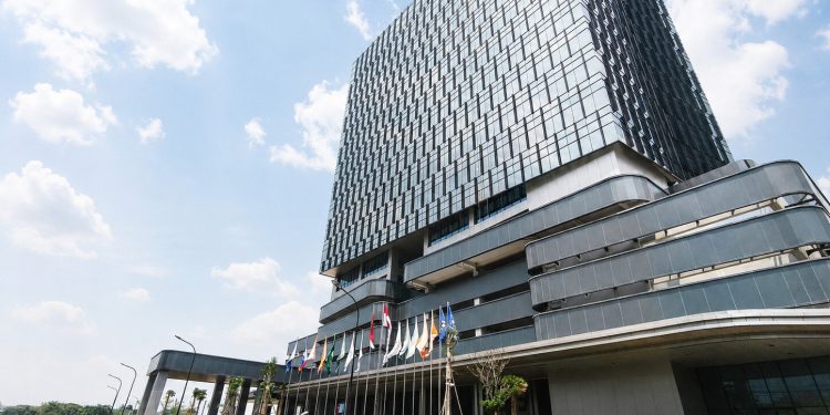 Persiapkan Mahasiswa UC Jakarta Menjadi Pencipta Lapangan Kerja