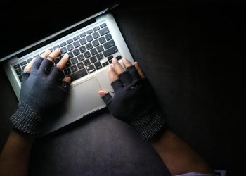 Alasan Mengapa Benteng Keamanan Siber Perusahaan Indonesia Mudah Jebol