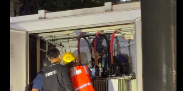 Pria Tak Dikenal Tewas di Gardu LRT Pancoran dengan Menggenggam Gergaji Besi