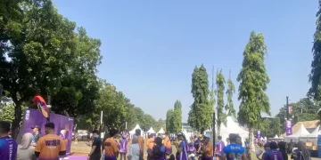Peserta Lari Terganggu Abu Anak Krakatau Debu Masuk ke Sepatu dan Kaca Mata