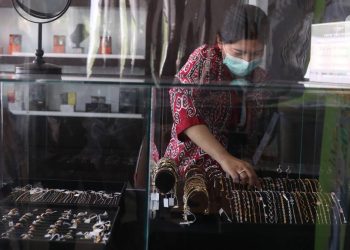 Harga Emas Antam Sepekan Mengalami Penurunan Lalu Kembali Menguat
