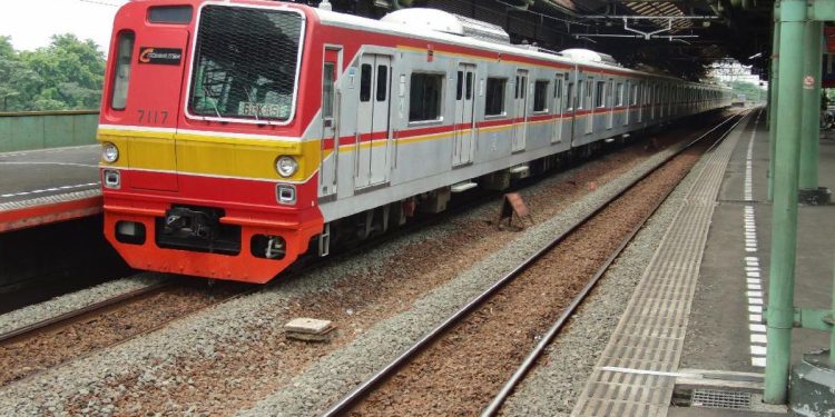 Pastikan Operasional Kereta Daop 1 Jakarta Aman di Tengah Abu KAI