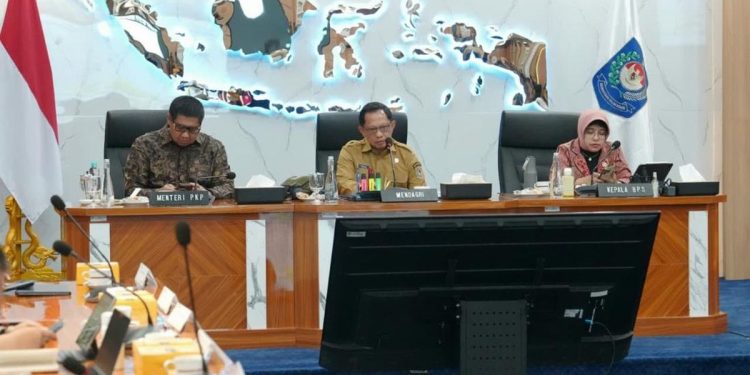 Percepat Bantuan Bencana NTT, Mendagri Minta Pemda Segera Tindakan