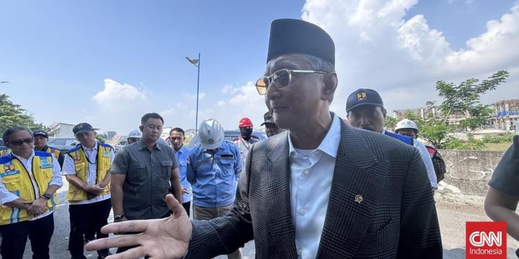 Menteri PU Sidak Kekeringan Sawah Bekasi Terkait Laporan Positif Terus Menerus
