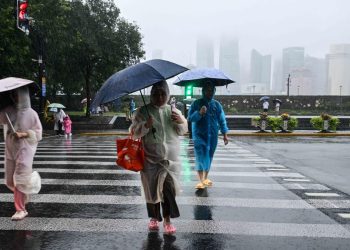IMF Sebut Warga China Enggan Belanja Karena Pertimbangan Kesehatan