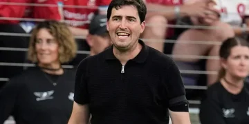 Andoni Iraola Puji Kerja Keras Pemain Liverpool Setelah Singkirkan Chelsea