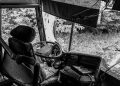 Tank Hajar Motor Mobil dan Gerobak Las di Palmerah, 1 Orang Tewas