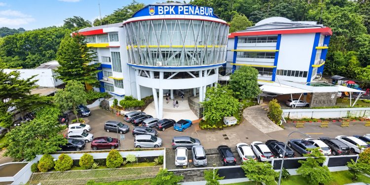 SMA Nasional Plus Luncurkan Program VCE Dual Certification di Sentul