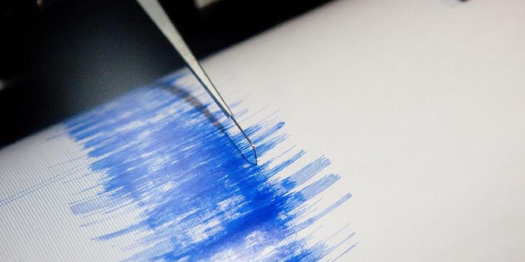 Flores Terus Diterpa Rangkaian Gempa yang Mengguncang