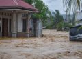 Hujan Deras Mengguyur, Kota Padang Terendam Banjir Bandang
