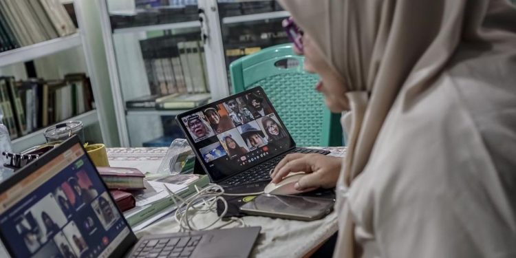 Kemenag Rancang Mekanisme PJJ untuk Pesantren di Tiga Pulau Terdampak Karhutla
