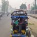 Asap Karhutla Tutupi Jembatan Ampera, Penarik Becak Terpuruk