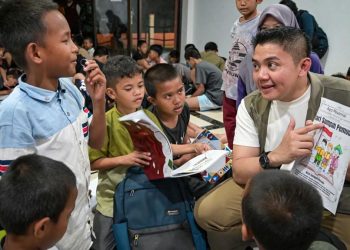 Momen Sidak Sekolah Rakyat oleh Seskab Teddy di Cikarang