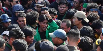 Ajudan Gubernur Kaltim Minta Maaf Setelah Insiden dengan Mahasiswa Saat Demonstrasi
