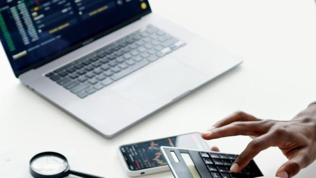 Skandal Manipulasi Saham Menghebohkan Ribuan Investor Terjadi Korban